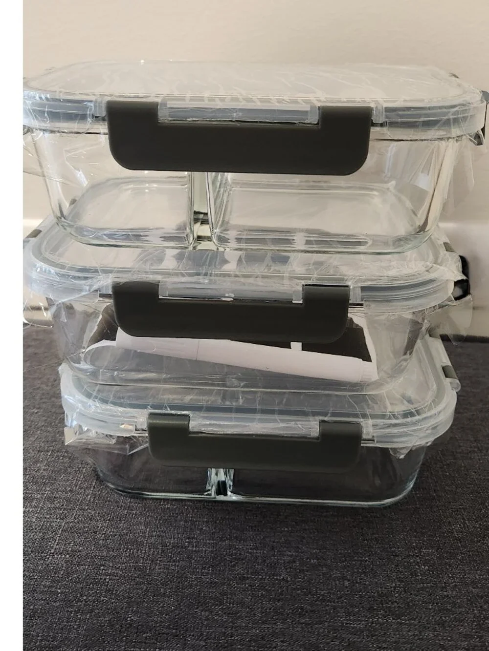 NIB: Set of 3 Glass Food Storage Containers with Lids - Clear/Black